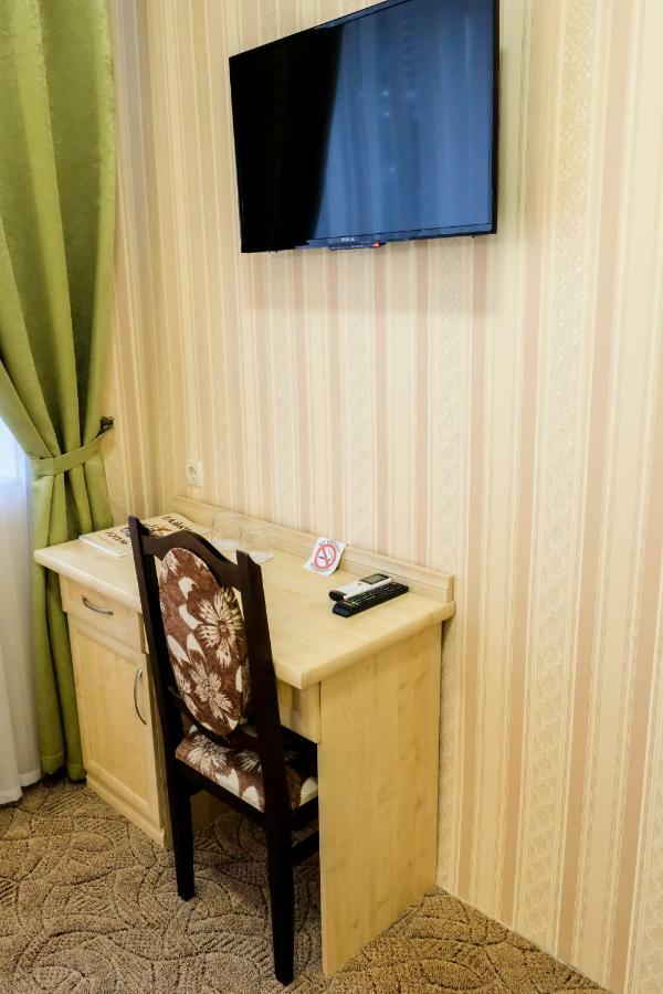 Оздоровчий Комплекс Гайки Заїзд Провулок Сухий Яр 12 Hotel Zhytomyr Bagian luar foto