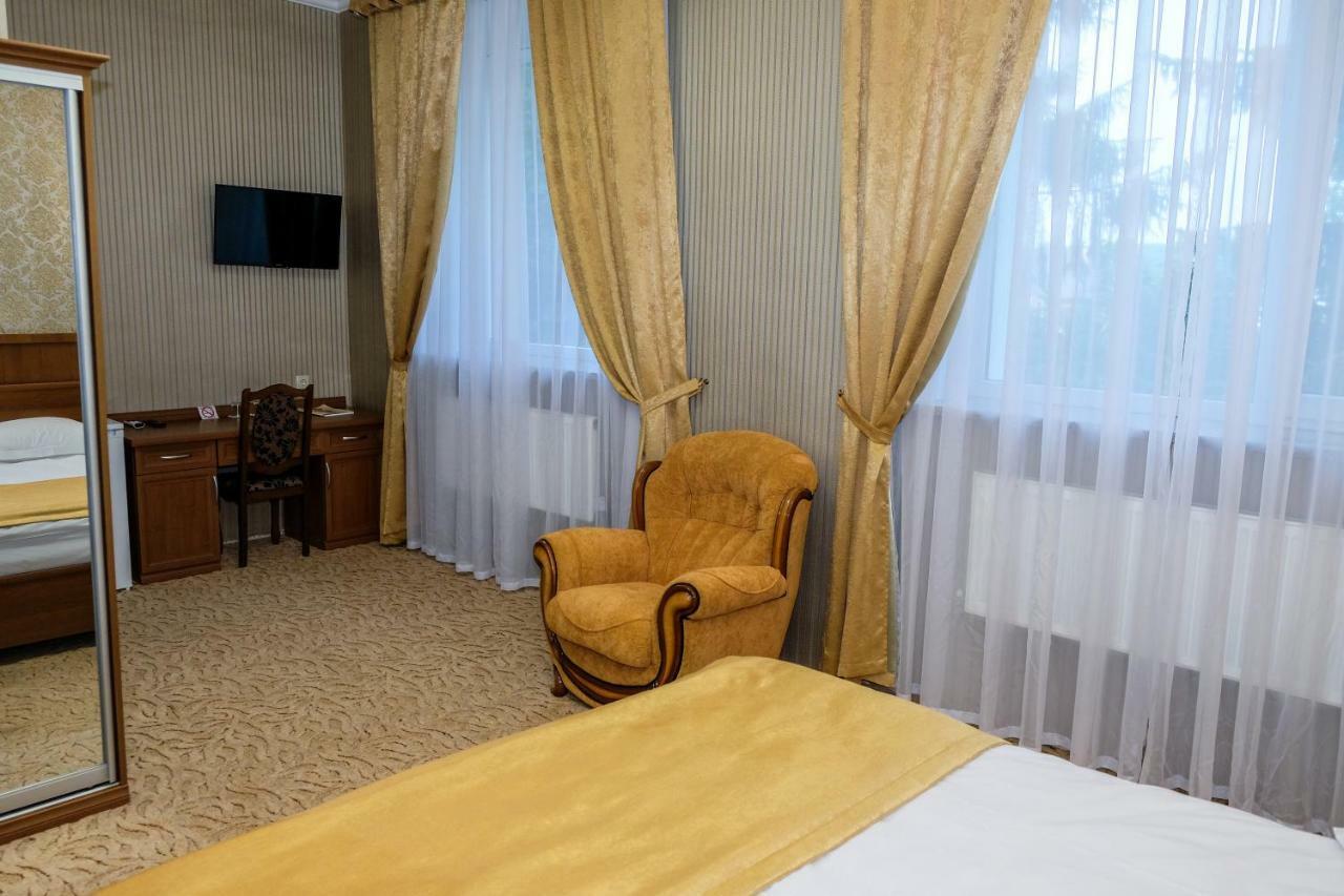 Оздоровчий Комплекс Гайки Заїзд Провулок Сухий Яр 12 Hotel Zhytomyr Bagian luar foto